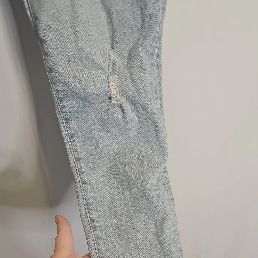 Madewell High-Rise Skinny Jeans Light Wash Button Fly Distressed 29 Waist - Picture 2 of 11